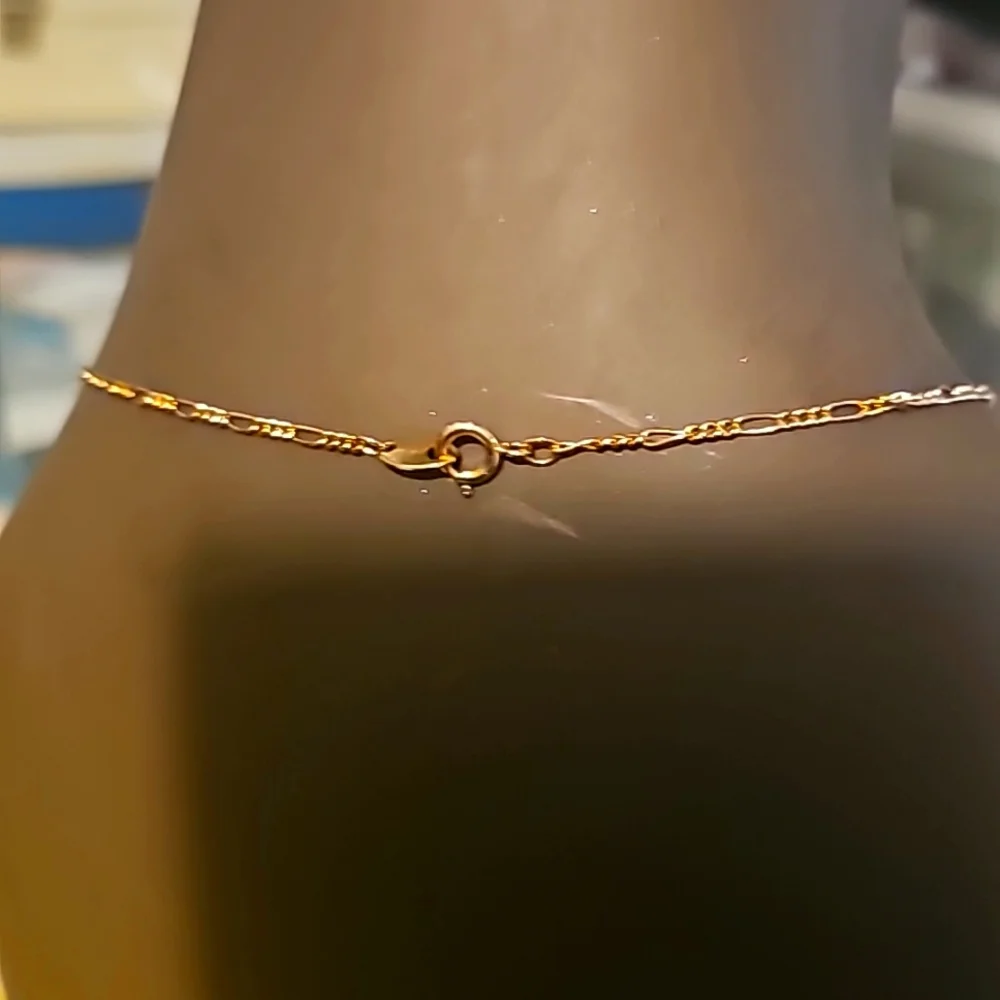 Lovely Vintage Gold-tone Pink Porcelain Rose Pendant Necklace by Avon - Picture 8 of 9